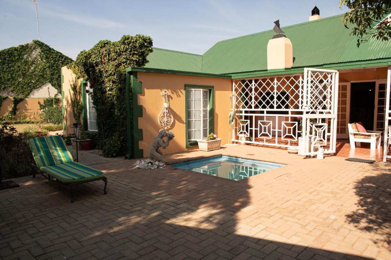 Roses And Pebbles B & B Guest House 클레크스도르프 외부 사진